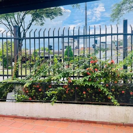 Hostal Roma Villavicencio Ngoại thất bức ảnh