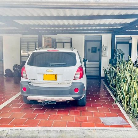 Hostal Roma Villavicencio Ngoại thất bức ảnh
