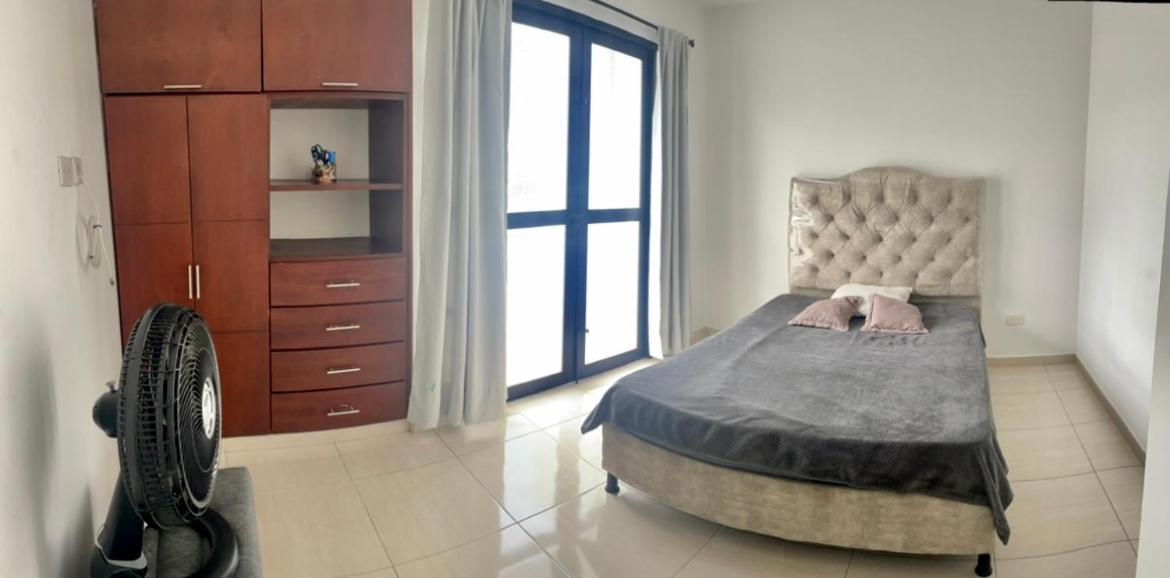 Hostal Roma Villavicencio Ngoại thất bức ảnh
