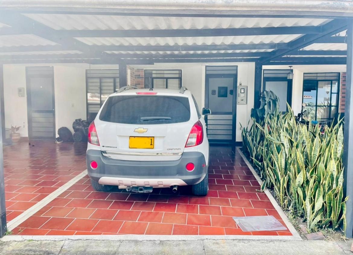 Hostal Roma Villavicencio Ngoại thất bức ảnh